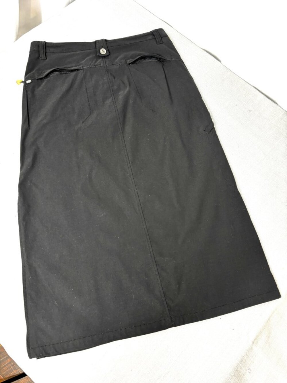 Eddie Bauer Sport Nylon Spandex Cargo Midi Black Skirt Sz 4 EUC - Picture 9 of 15